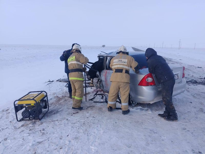 Три человека погибли на трассе в Западно-Казахстанской области