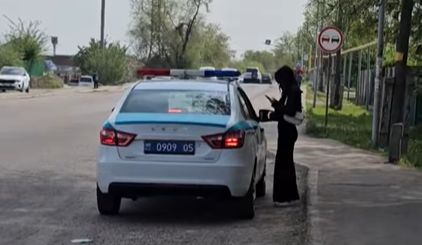 Предложили подвезти: полицейского из Алматинской области уволили после инцидента с подростком