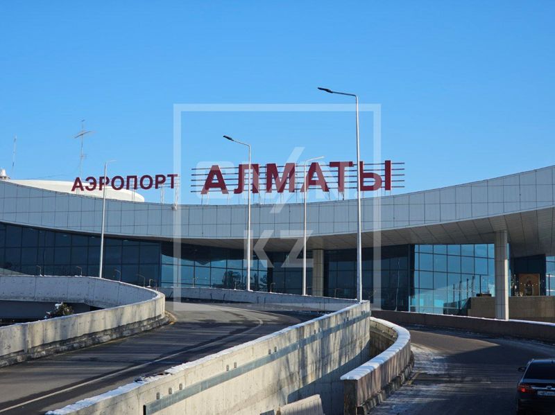 В аэропорте Алматы отрицают полноценную причастность к влиянию на цены на билеты