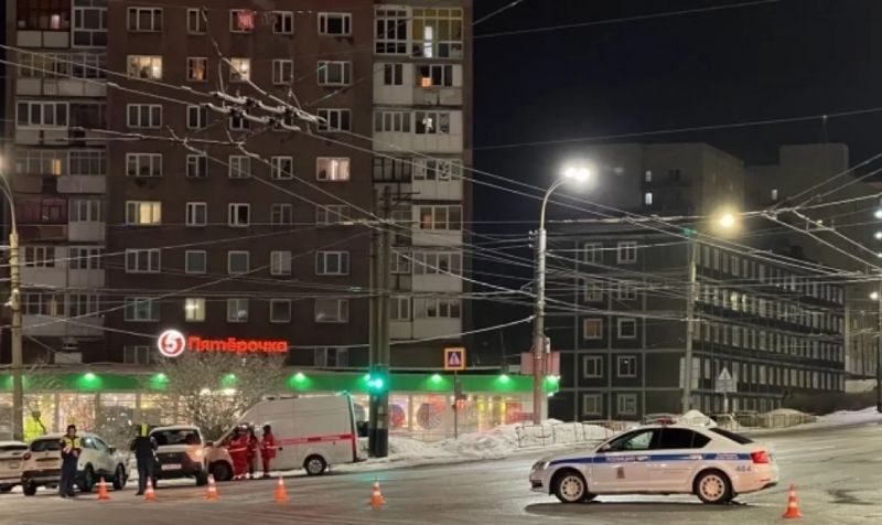 ​​​В Мурманске (РФ) неизвестный обстреливал округу с крыши многоэтажки