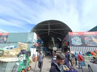 Поддельной продукцией Apple торговали в Алматы