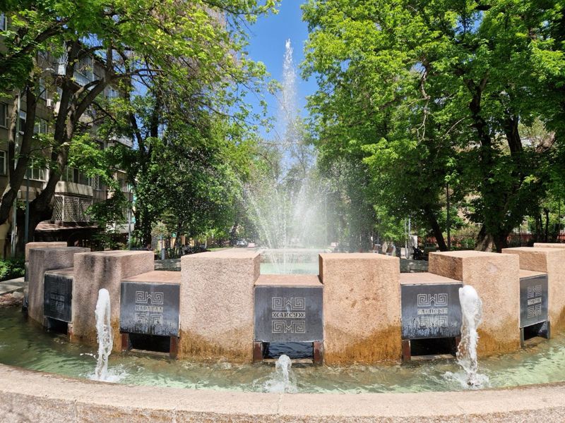 Первого мая в Алматы включат фонтаны