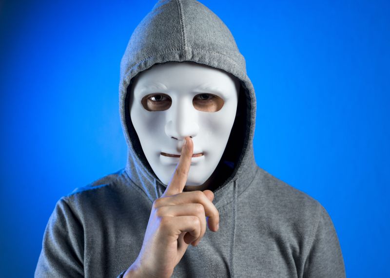 Устанавливал мебель и решил ограбить: полиция Алматы задержала выстрелившего в семейную пару