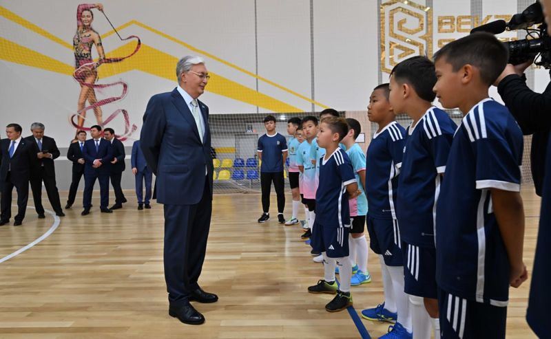 Он голкипер: Токаев рассказал об увлечениях своего внука