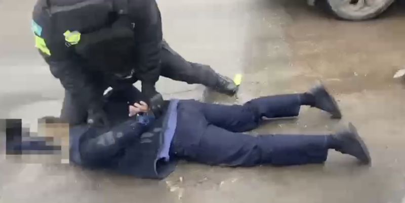 В Рудном задержали мужчину, напавшего с ножом на полицейского