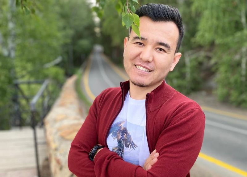 Помогите с названием первого фильма на свободе! - вайнер Шерниязов обратился к подписчикам