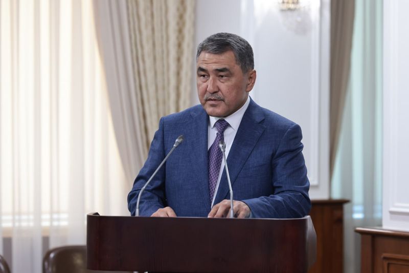 Министр пьёт воду из-под крана, но не решил, в каком регионе она самая вкусная