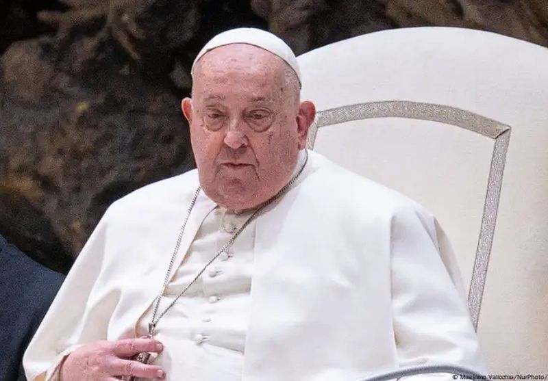 Отлучить от престола могут папу Франциска из-за состояния здоровья