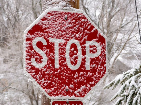 120 человек эвакуировали с трассы в Туркестанской области