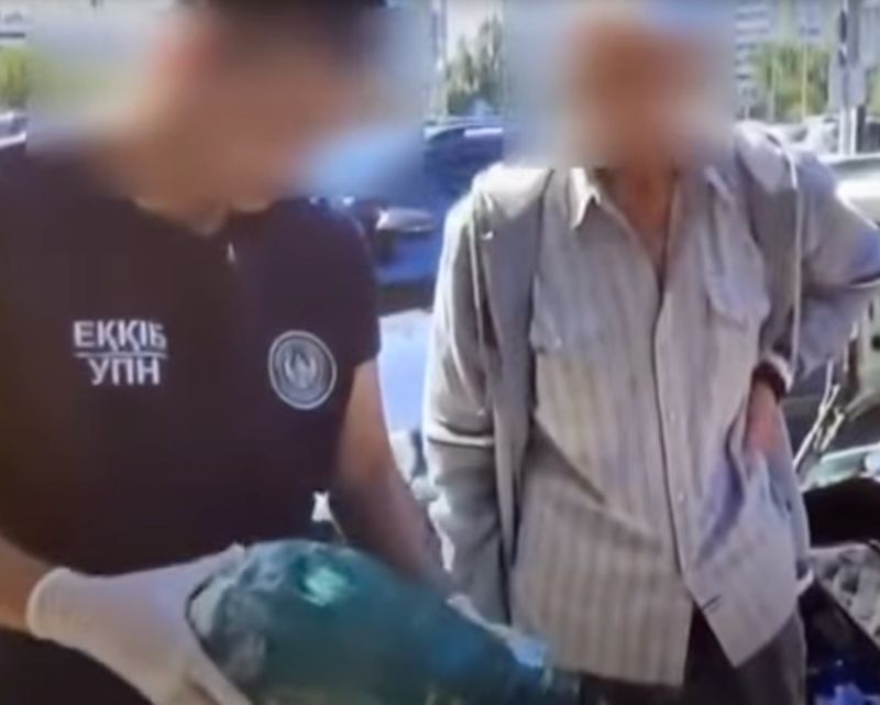 75-летнего аташку поймали с 20 кг наркотиками в Карагандинской области