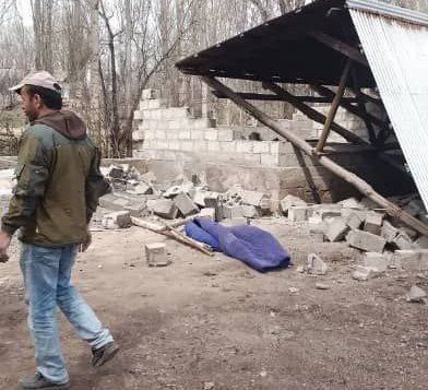 3-летнего ребенка придавило во время землетрясения в Таджикистане - он погиб