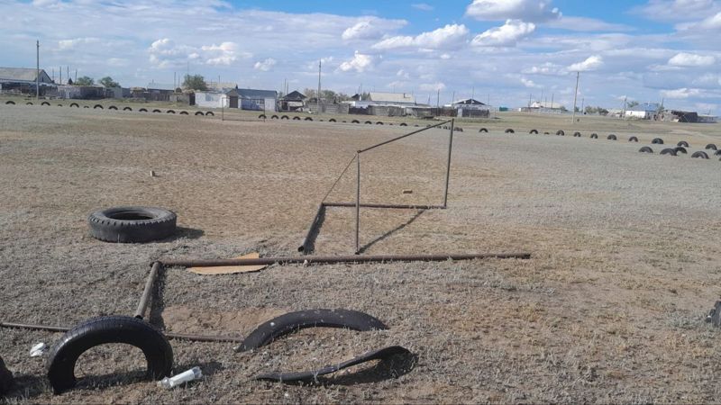 Футбольные ворота придавили ребёнка в Павлодарской области