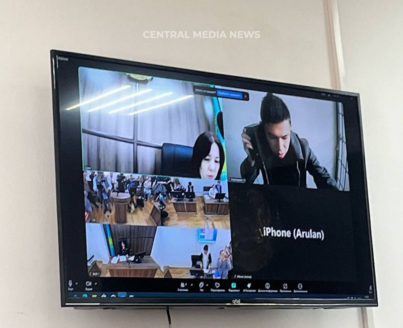 Сатира или разжигание межнациональной розни: в Алматы начался суд по делу блогера Темирлана Енсебека