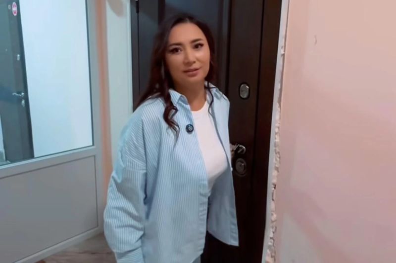 "Через 12 дней переезжаем": Мадина Садвакасова подарила сыну квартиру на 10-летие