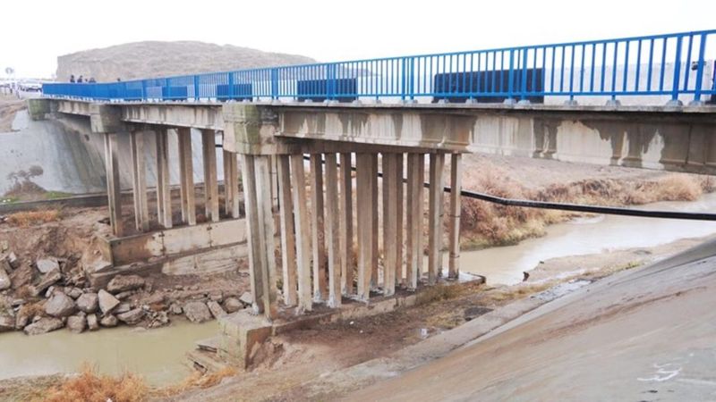 Автомобильный мост обрушился в Туркестанской области