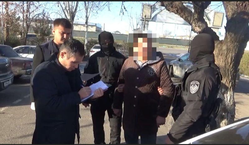 Блогера из Туркестанской области подозревают в вымогательстве миллиона