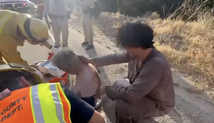 Казахстанский актёр спас человека из горящей машины в США