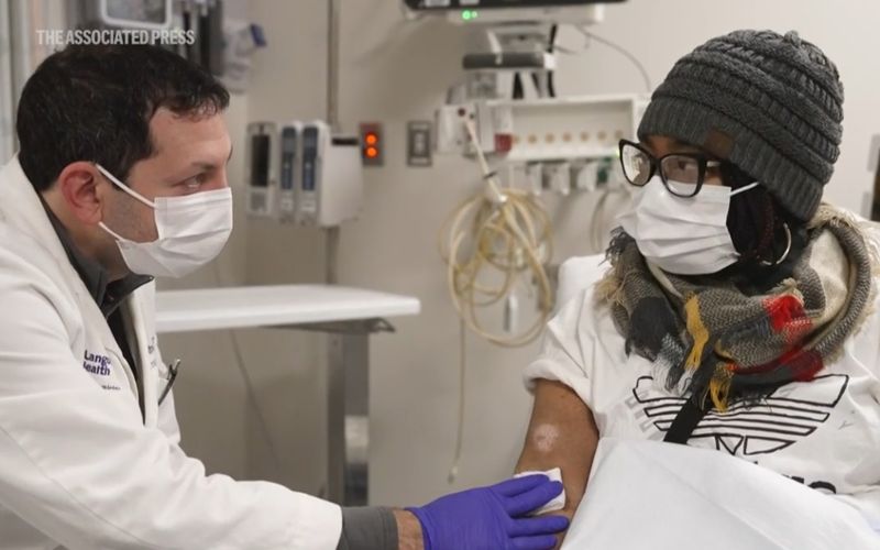 61 день жизни: женщине пересадили почку свиньи