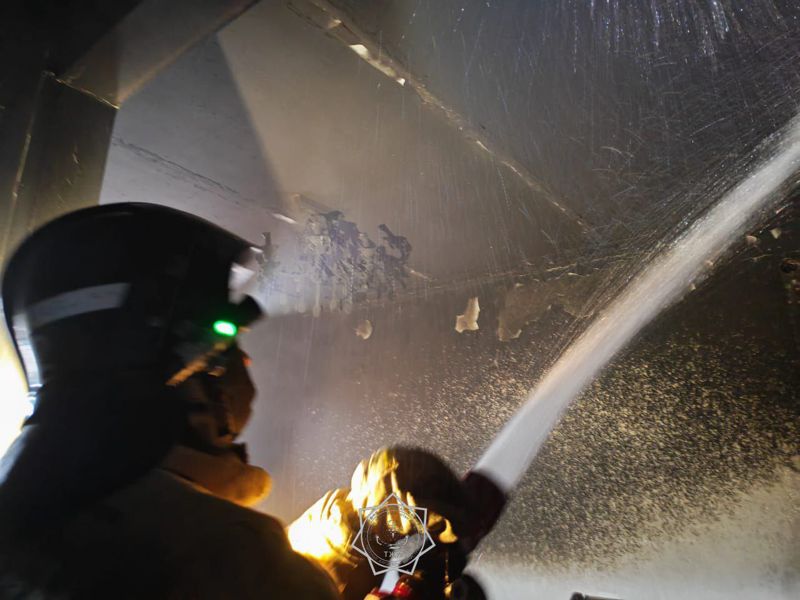 Ақтөбеде көпқабатты үйлердегі өрт кезінде 30 адам, оның ішінде 18 бала эвакуацияланды