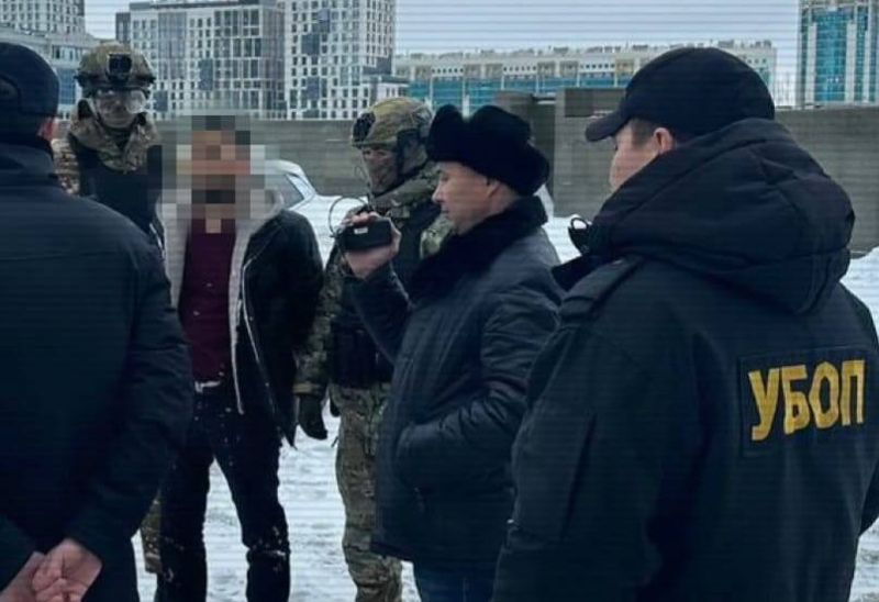 Банду вымогателей задержали в Астане