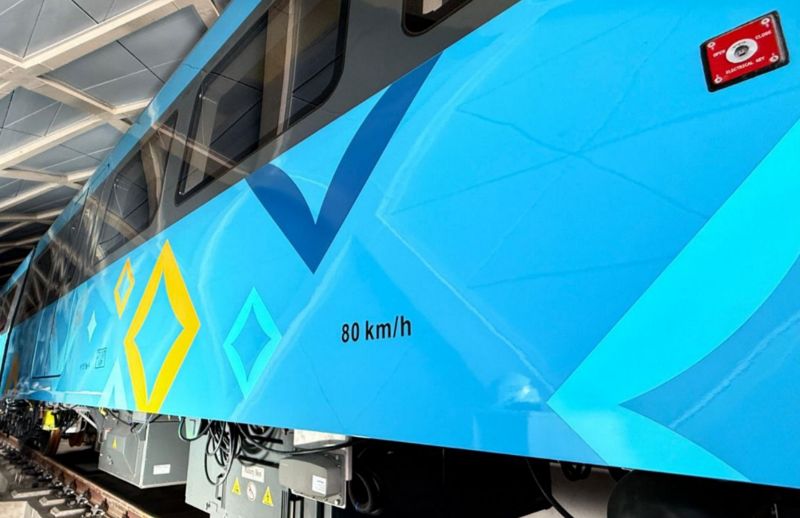 Граффити удалили со столичных поездов LRT