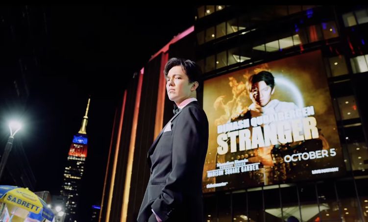 Пирамиды ахнули: Димаш Кудайберген устроил грандиозное шоу у подножия Гизы