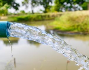 Побережье Балхаша обеспечат водой и электричеством