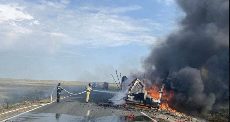 Дотла сгорел прицеп с инструментами в Актюбинской области