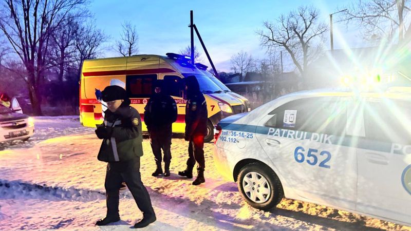 Перепутал педали и упал с пассажирами в Иртыш: выжил один человек