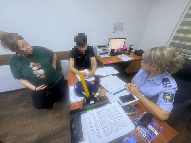 Заехал в реку с мигалками и без номеров: полиция задержала 17-летнего подростка