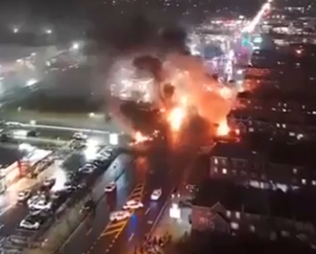 Авиакатастрофа в Филадельфии: 7 человек погибли, ещё 19 ранены