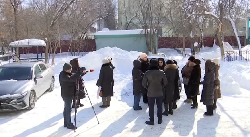 За вредность: в Актобе экс-сотрудники тубдиспансера подали в суд на работодателя