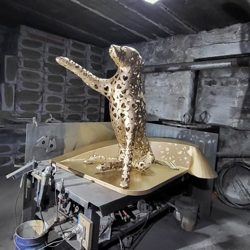 Памятник убитому псу Пшону установили близ набережной Атырау