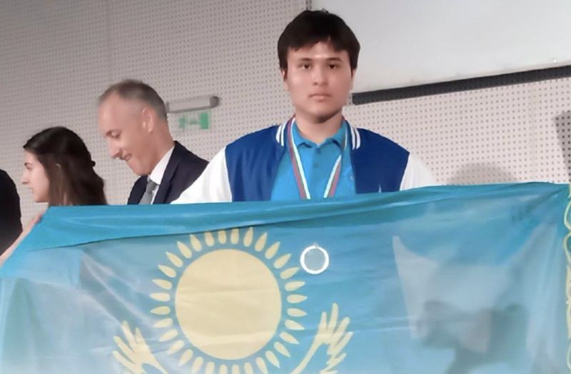 Казахстанский школьник стал лучшим физиком Европы