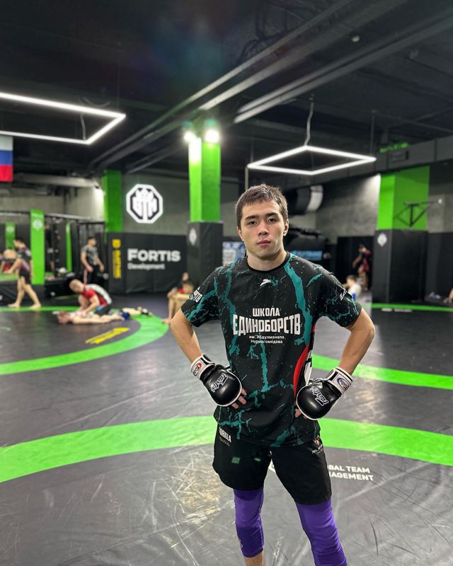 20-летнего кик-боксёра Али Серика убили в Алматы