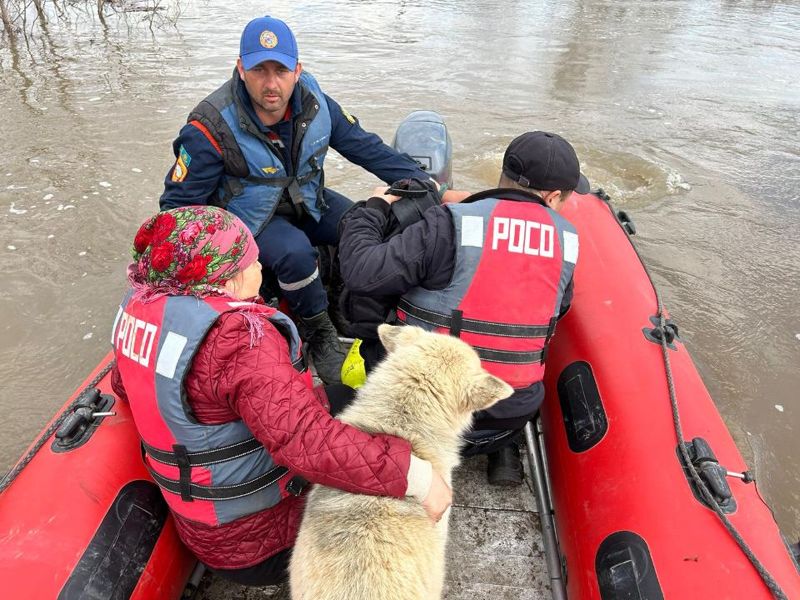 Во время паводка в Казахстане спасли 120 тысяч человек