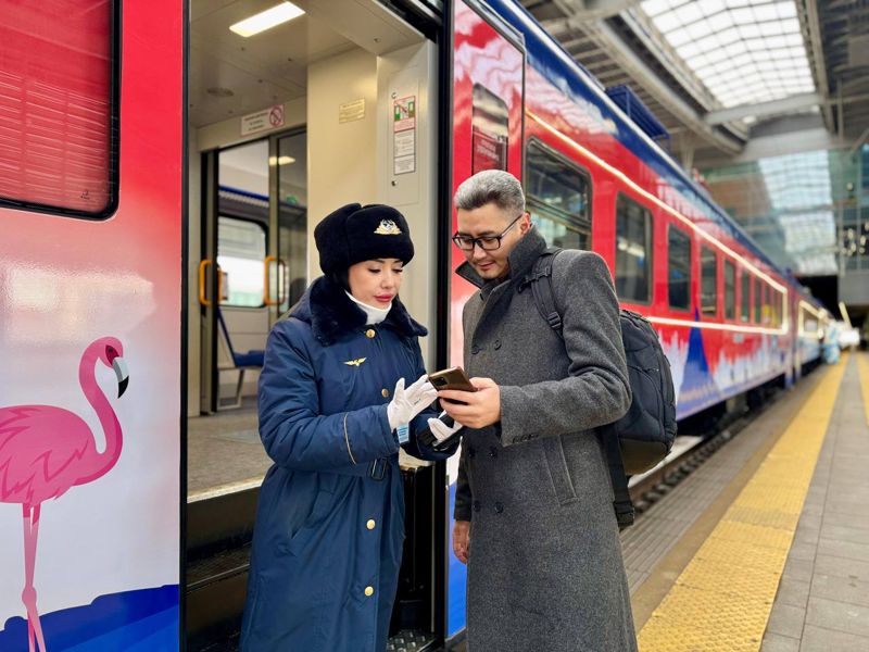 В половину дешевле станут ж/д билеты для казахстанцев, сопровождающих людей с инвалидностью