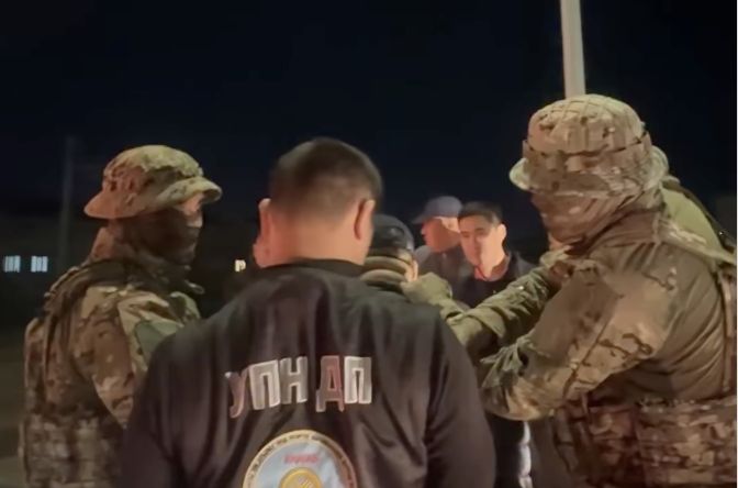 200 свёртков мефедрона нашли у приезжего в Атырау