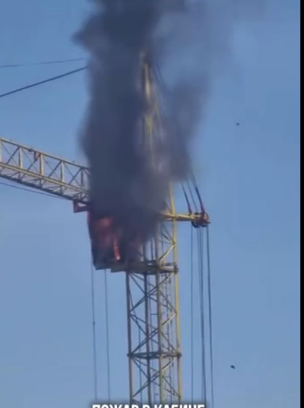 Пожар на высоте 50 метров: в Талдыкоргане горел башенный кран