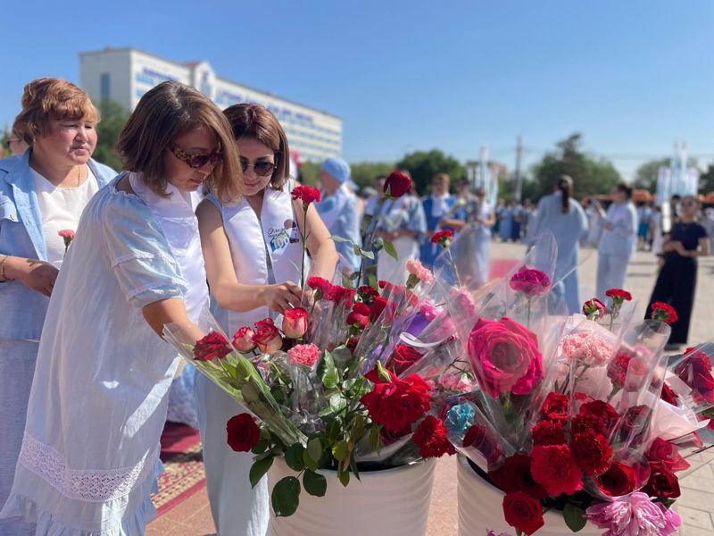 В Актобе встретились 300 казахстанок с именем Алия