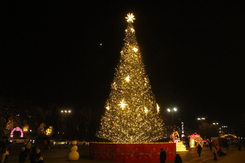 Снег, метель и ветер: какой будет погода в новогоднюю ночь в Казахстане