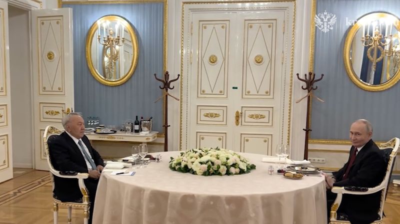 Нурсултан Назарбаев встретился с Владимиром Путиным в Кремле