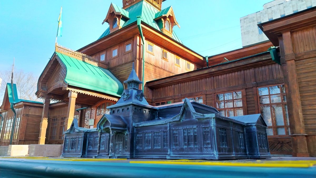 Макет музея музыкальных инструментов