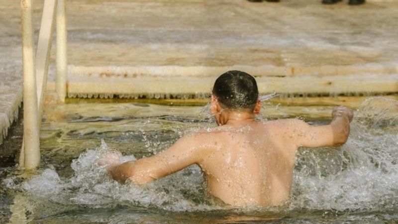 Места крещенских купаний назвали в Астане 