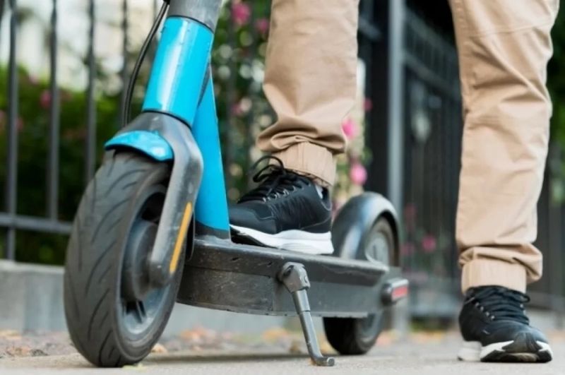 самокатчик 