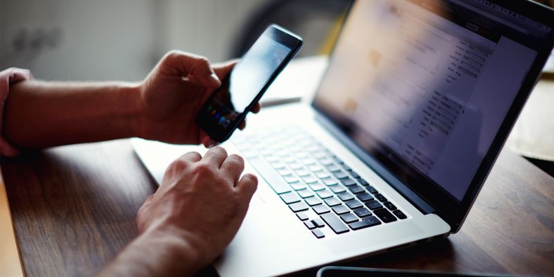 "Никто не может заставлять": депутат о постах учителей за Конституцию