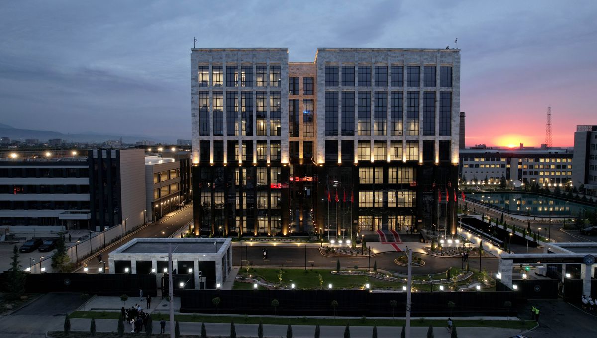 ГКНБ, Кыргызстан, Бишкек, вечер