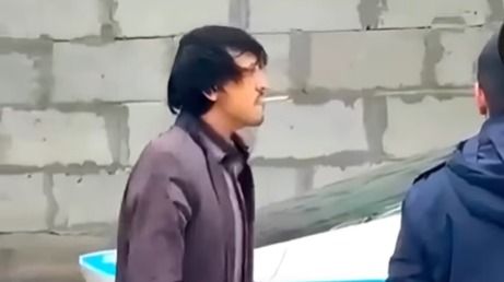 Ерболат Кудайберген возле наркологического центра 