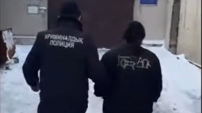 Косметика, золото и книги: в Шымкенте поймали квартирную воровку