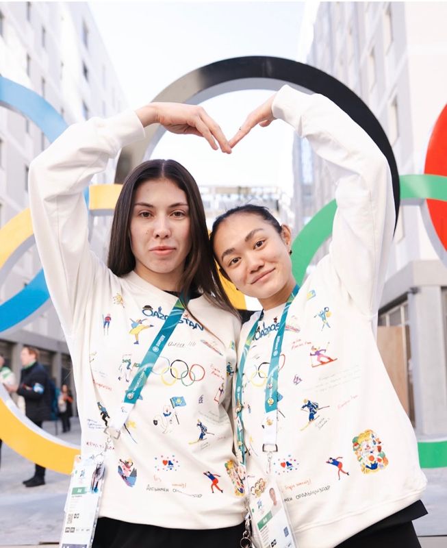 Свитшоты сборной к Олимпиаде создали по детским рисункам